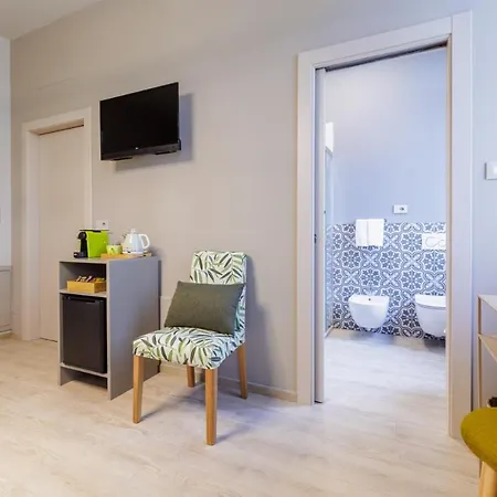 Interno 6 3* קונאו