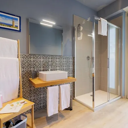 בית הארחה Interno 6 קונאו