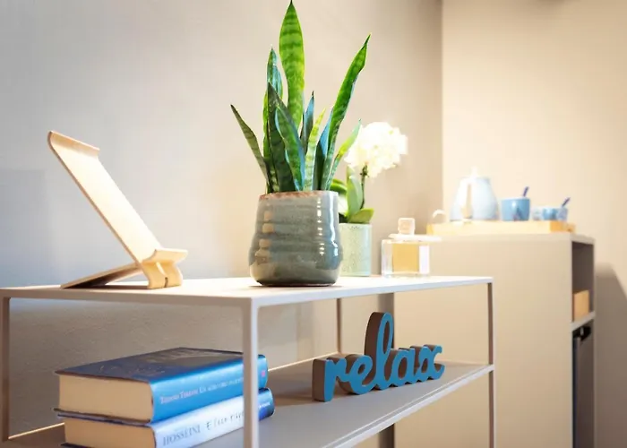 Interno 6 Гостевой дом Кунео