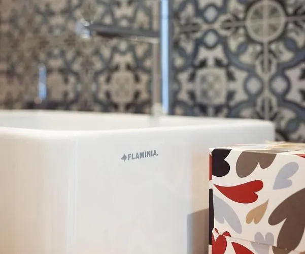 Interno 6 3* 库尼奥