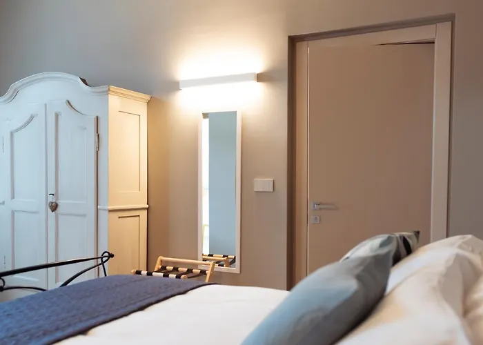 Interno 6 3* 库尼奥