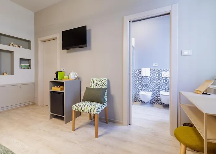 Interno 6 3* 库尼奥